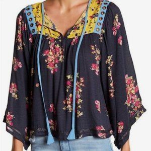 BANJARA Floral Boho Peasant Blouse with medallion Details and tassel tie Size L